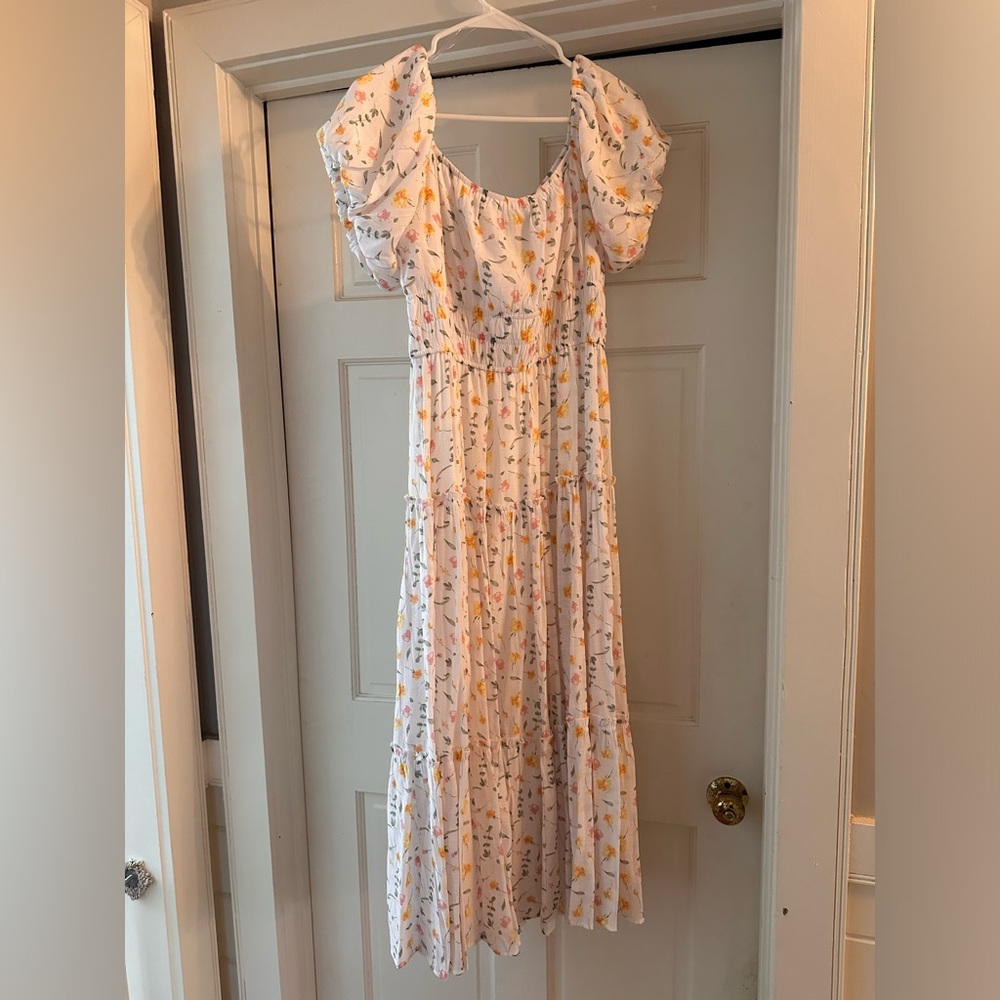 White floral maxi dress!